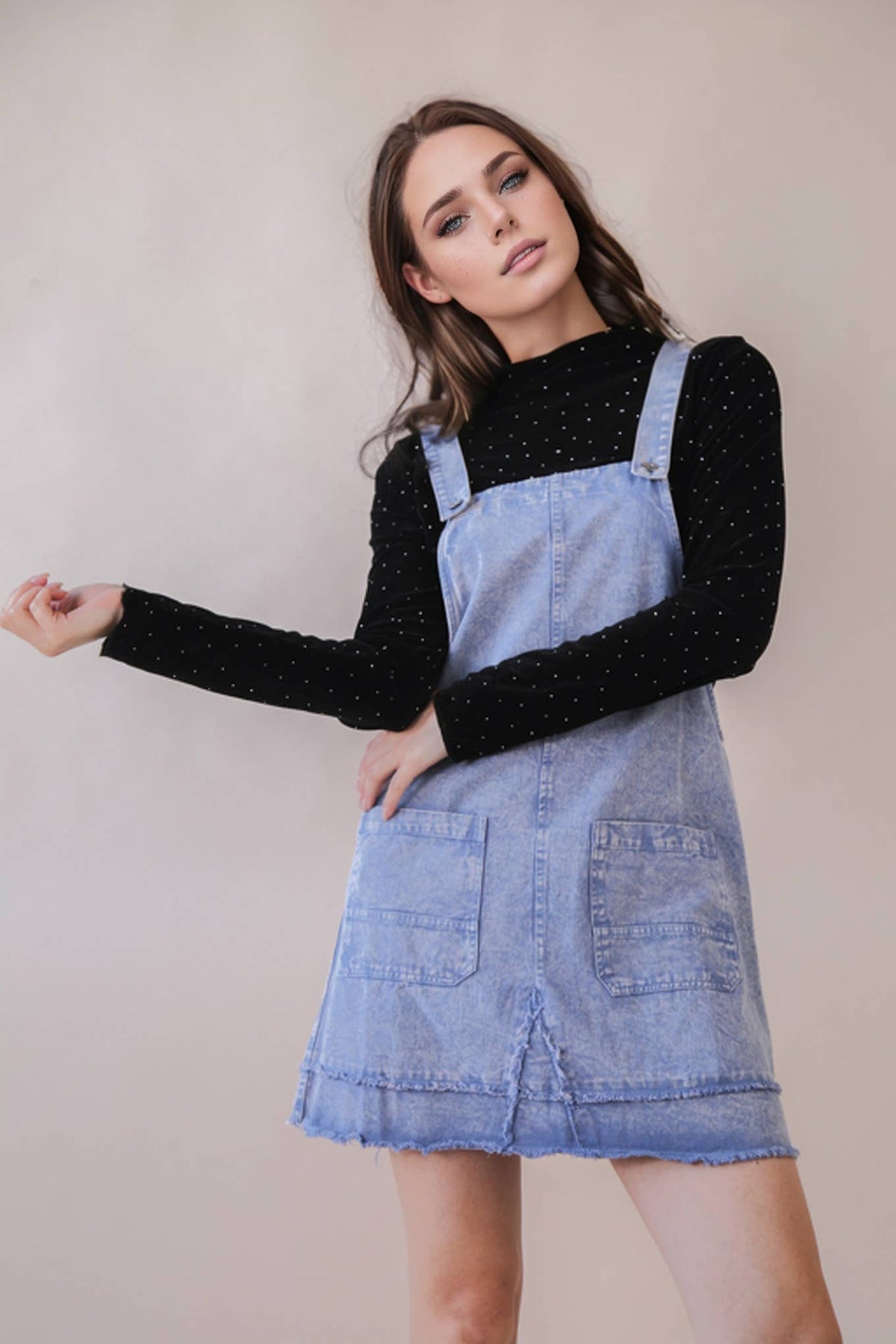 overall denim dress Casual With White Top With a classic denim look and practical pockets Brittany Murphy wore this iconic