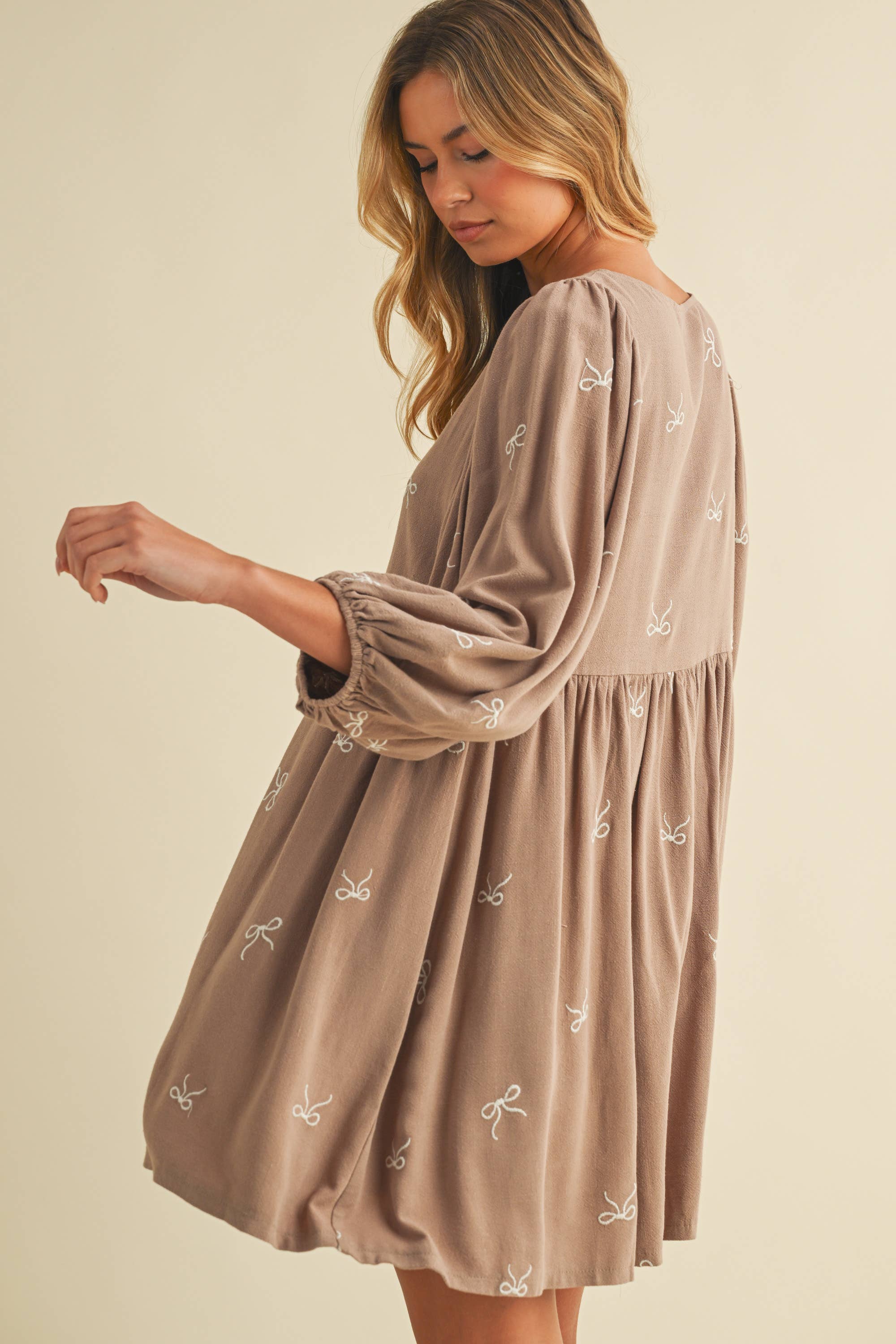 A FLORAL GAUZE PUFF SLEEVES BABYDOLL MINI DRESS