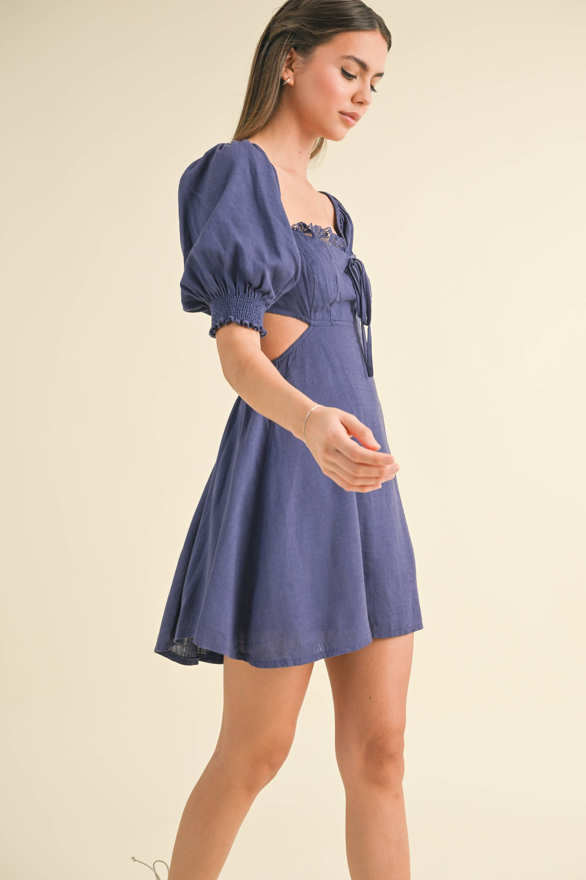 LINEN PUFF SLEEVE DRESS WITH BACK SMOCKING AND CUTOUT