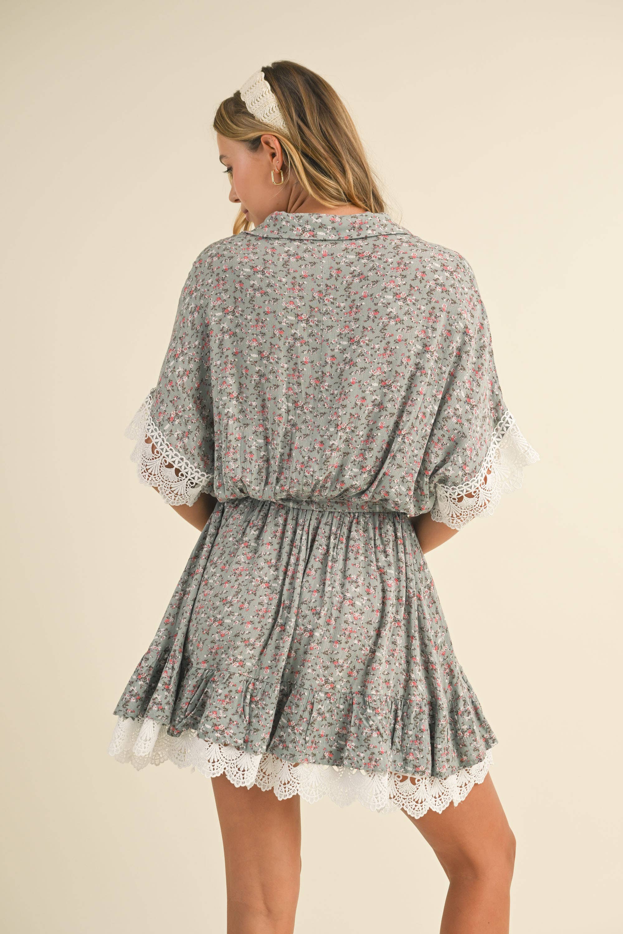 LACE TRIM SHORT SLEEVE COLLARED DRESS